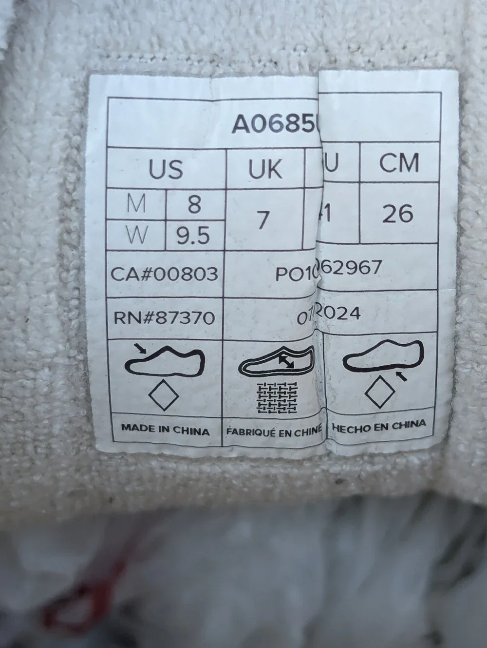 ALO Yoga White Women's Sneakers with Gum Sole - Picture 11 of 16